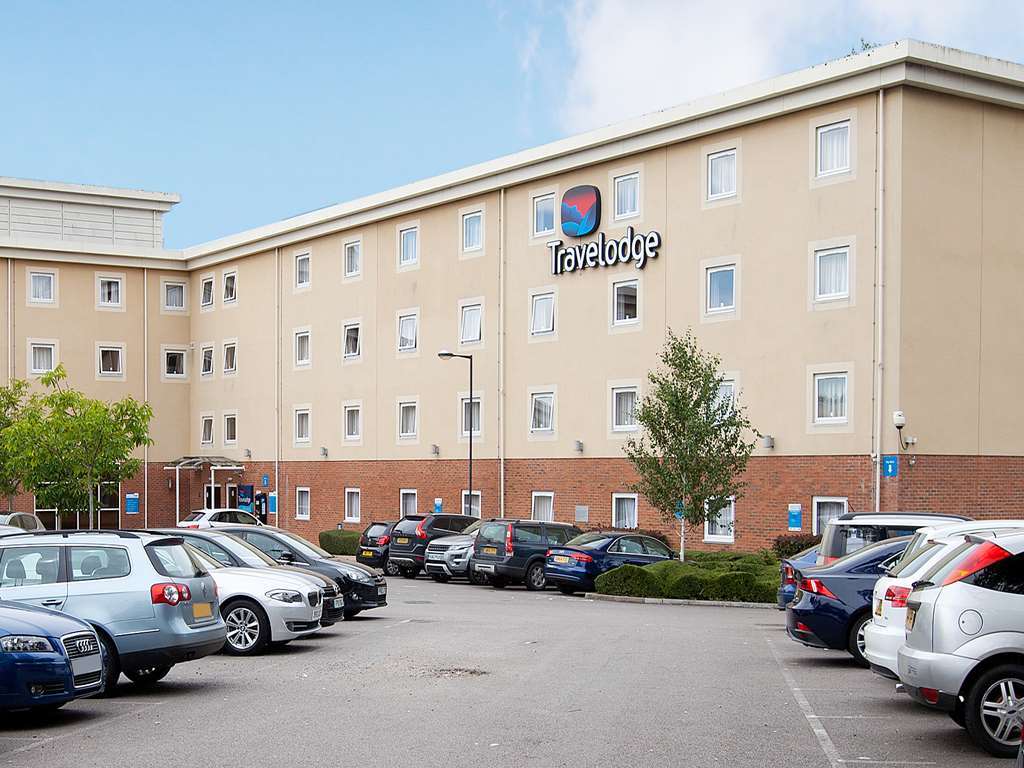 Travelodge Челтнъм Екстериор снимка